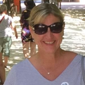 Meet your Posher, Laura